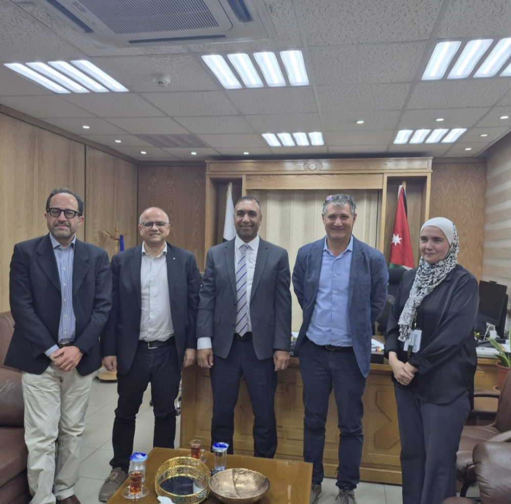 وفد أكاديمي دولي يزور البلقاء التطبيقية