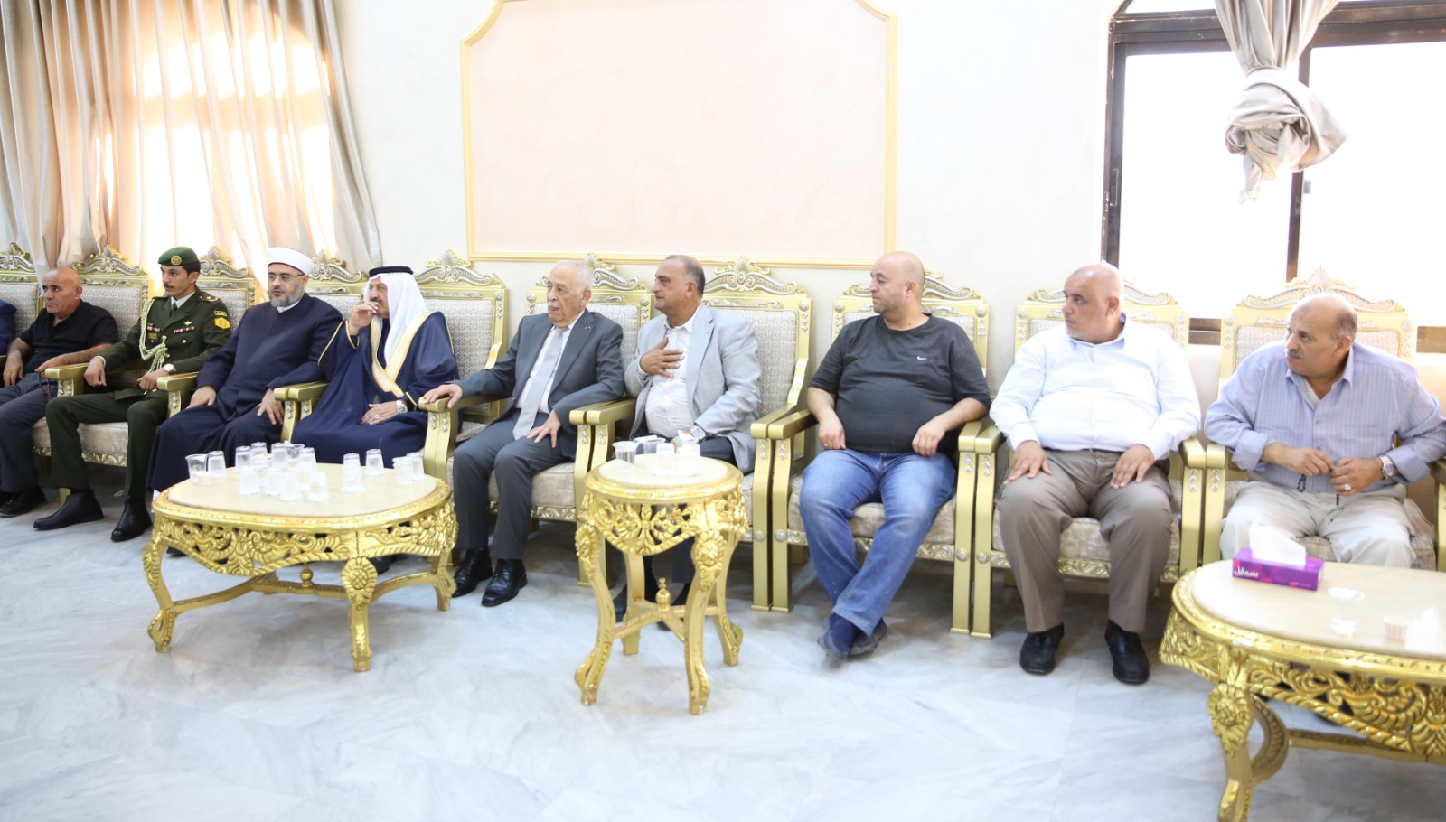 العيسوي يعزي عشائر النعيمي والخريسات ونزال