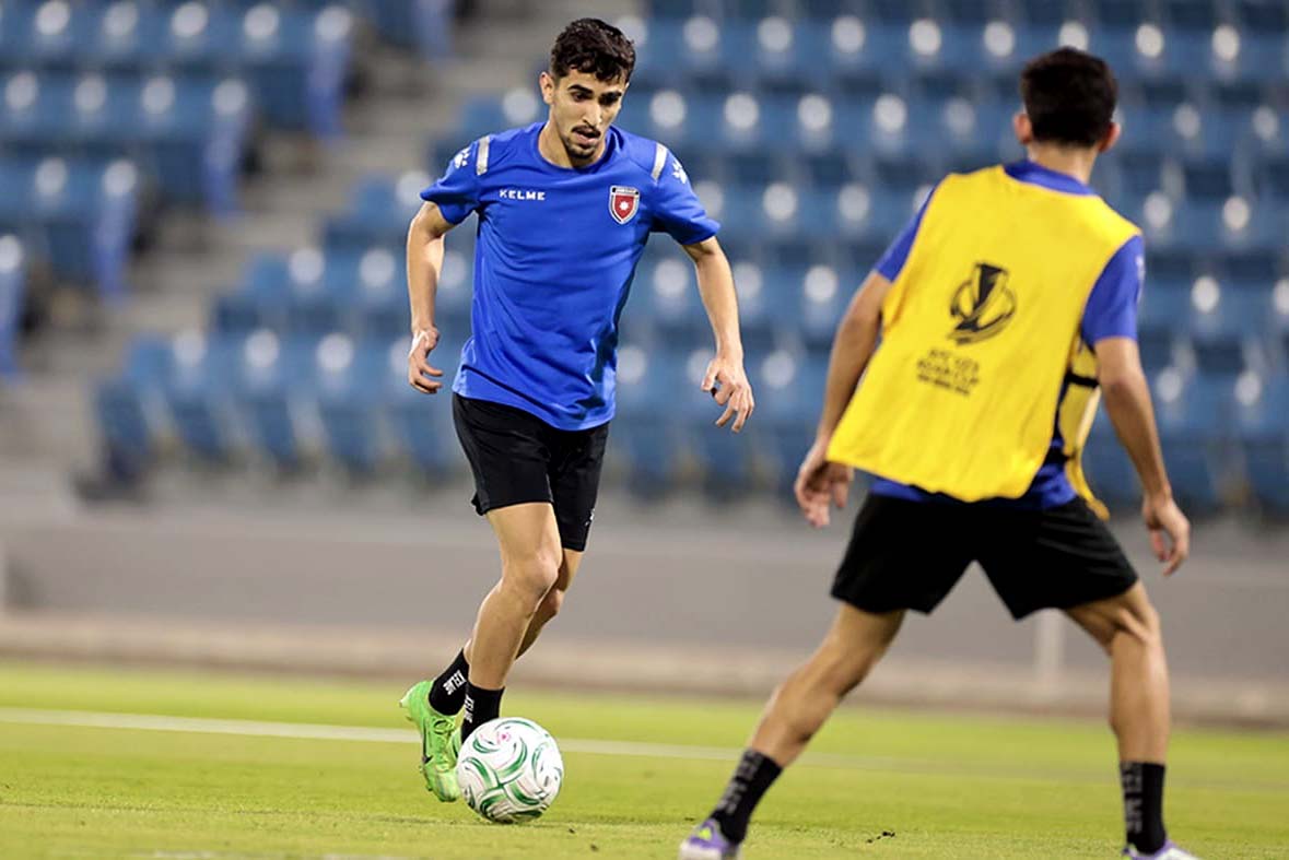 المنتخب الأولمبي يبدأ تدريباته في السعودية 