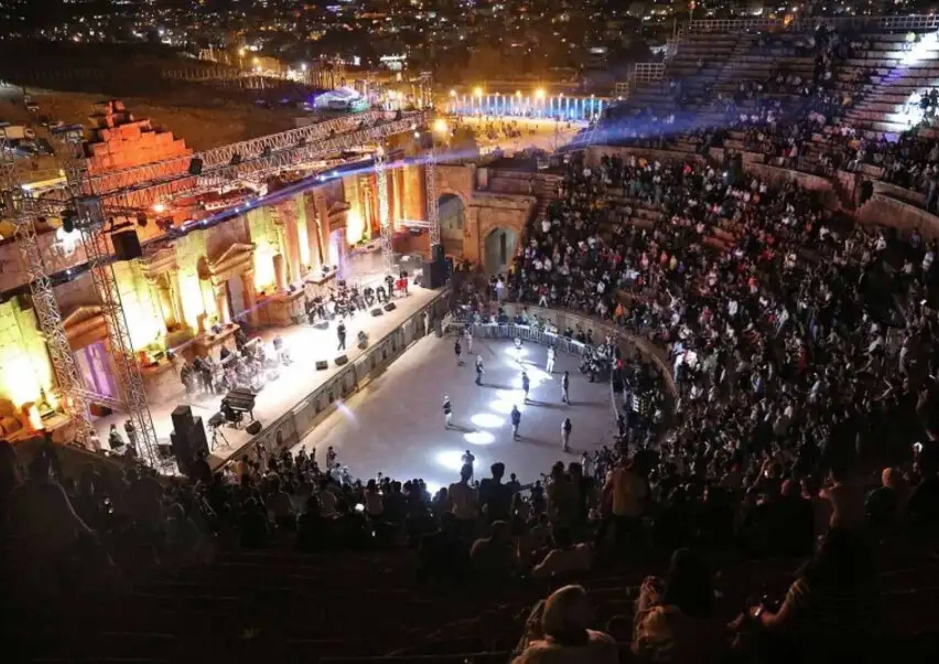 مواقف وحافلات بالمجان في محيط مهرجان جرش لخدمة الزوار