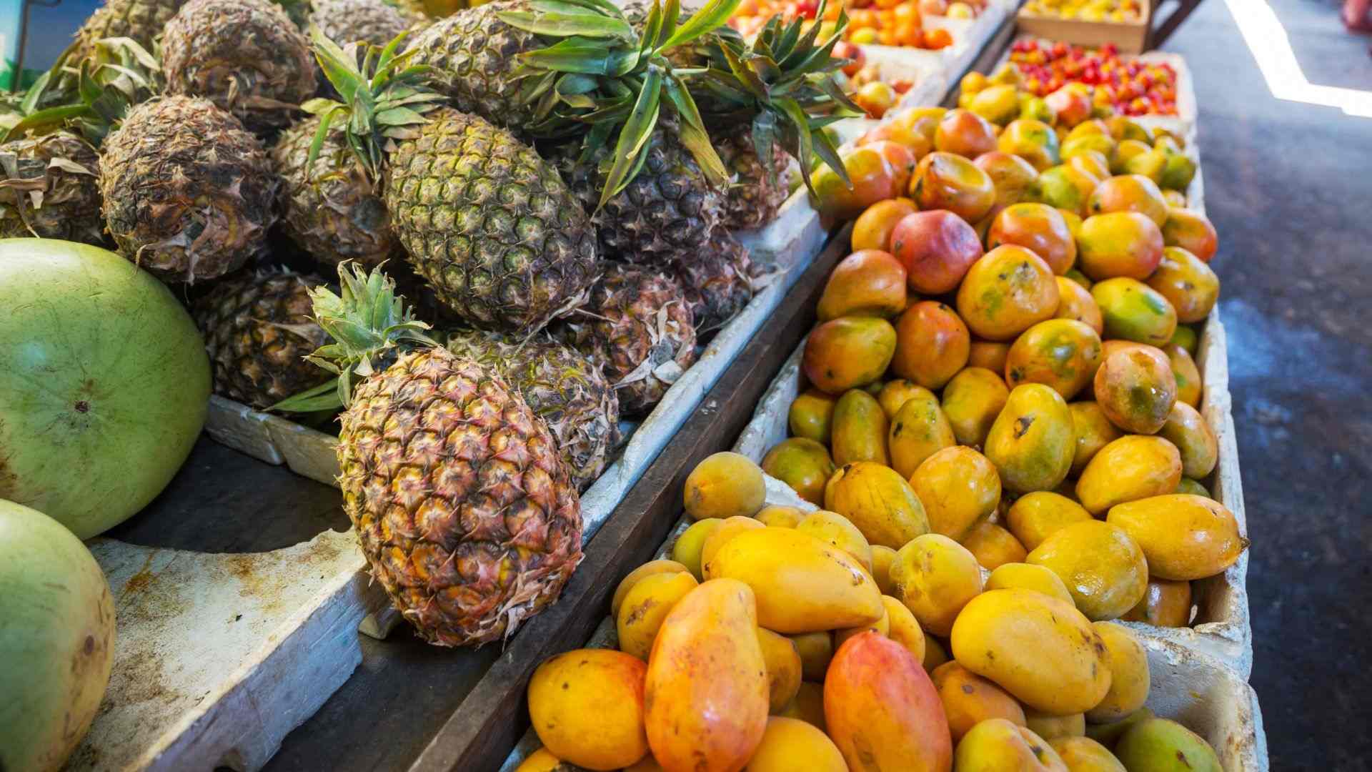 1807 أطنان من الخضار ترد إلى السوق المركزي