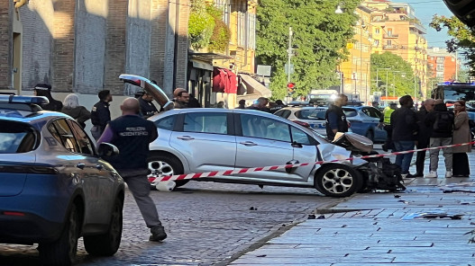سائق يدهس مشاة في مدينة مودينا الإيطالية ويصيب ثمانية منهم