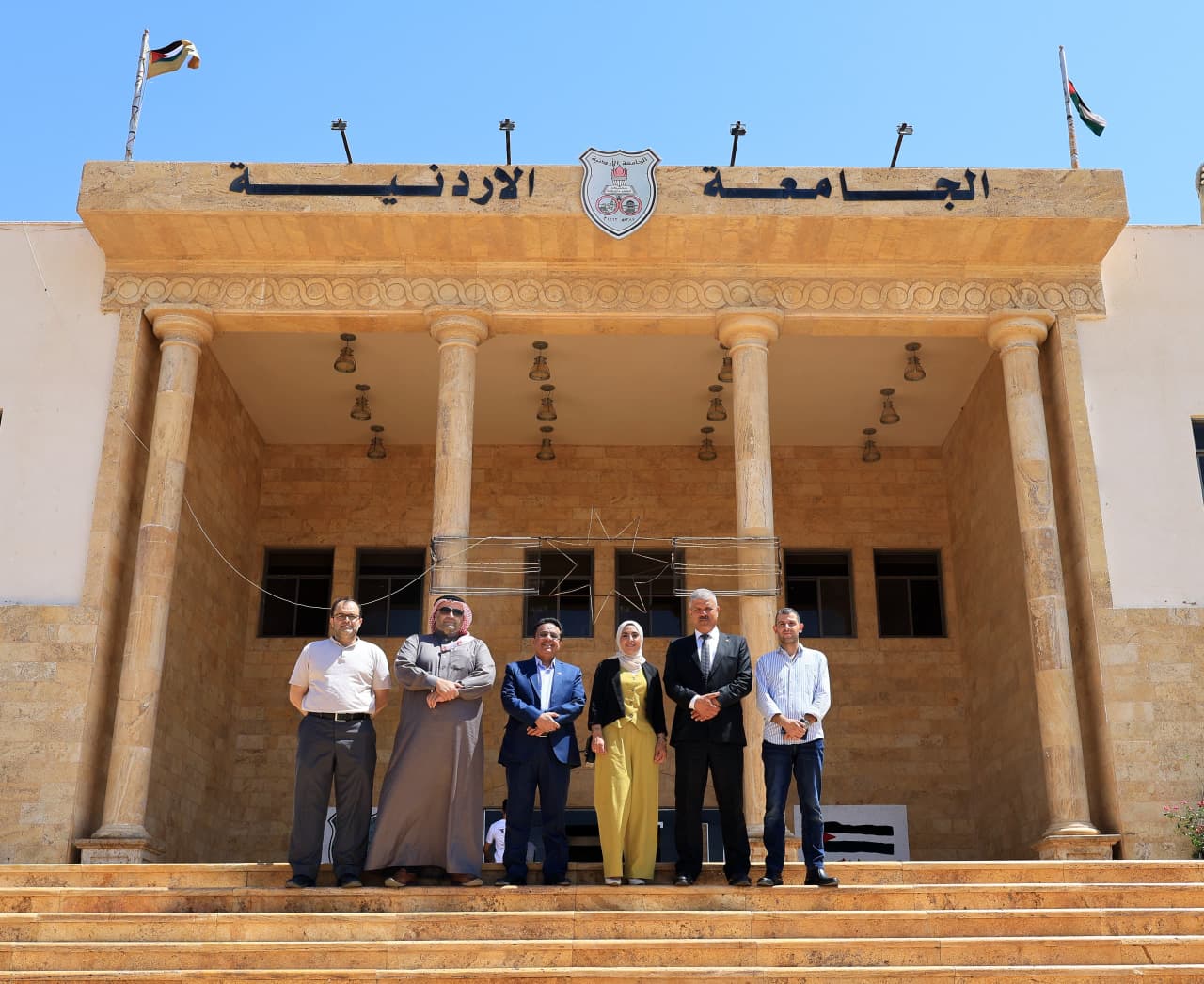 كتلة عزم تبحث مشاريع وخطط فرع الجامعة الأردنية في العقبة