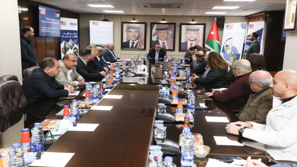 الأردن يوقع اتفاقيتي توسعة السمرا وتعزيز مياه وادي الأردن