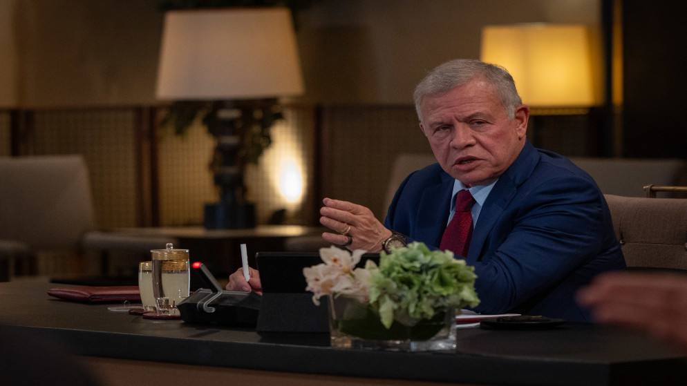 الملك ورئيس دولة الإمارات يبحثان هاتفيا سبل خفض التصعيد في المنطقة