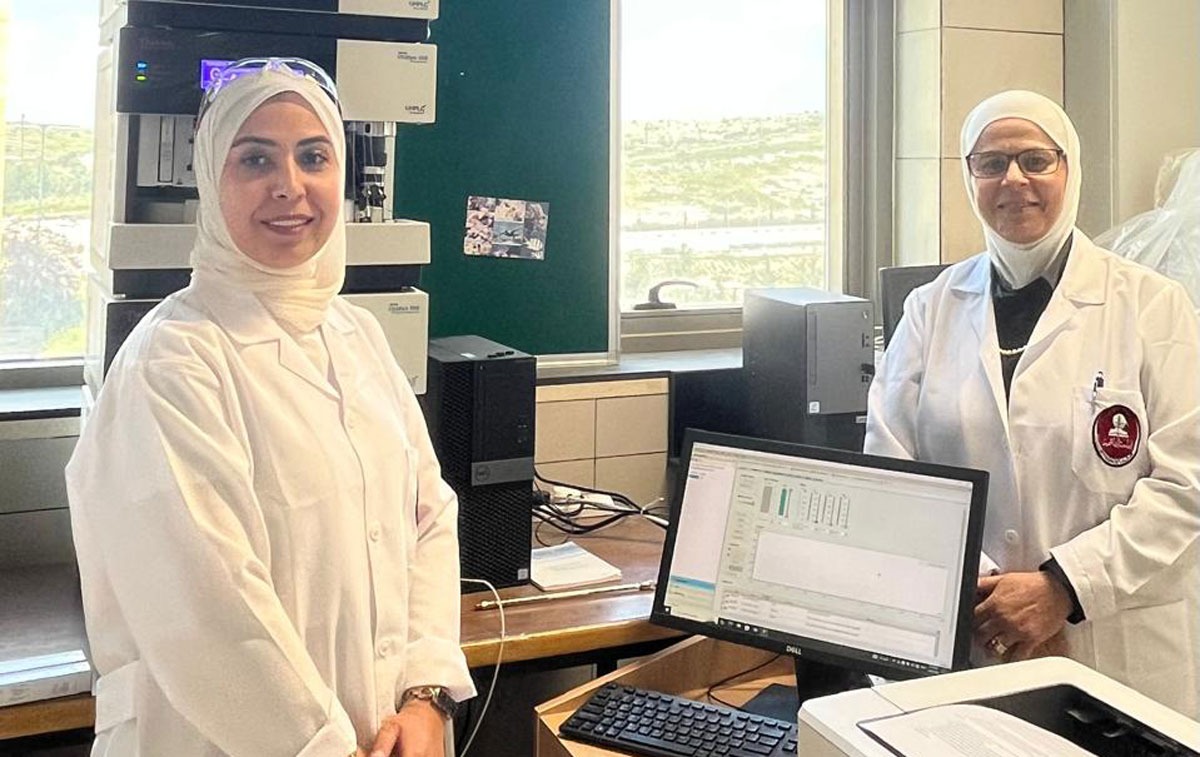 باحثتان من الجامعة الهاشمية تحصلان على منحة بحثية دولية مرموقة 