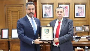 بحث التعاون بين البلقاء التطبيقية واتحاد الجامعات العربية