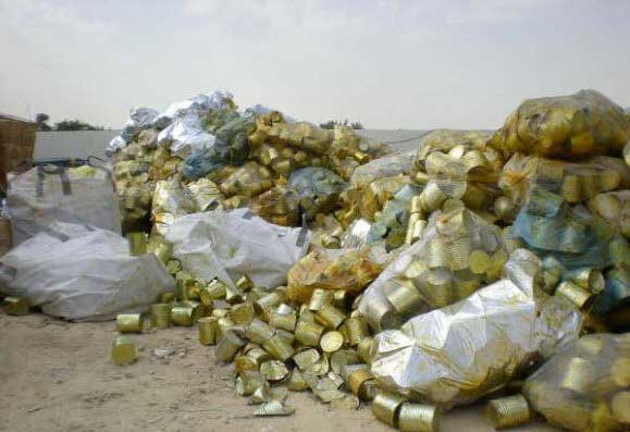 بلدية شرحبيل بن حسنة تتلف مواد غذائية فاسدة