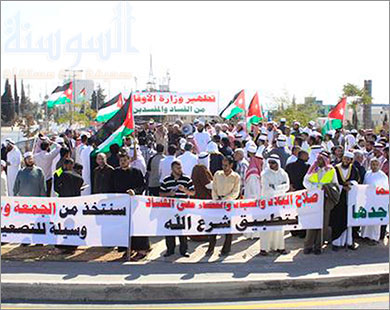 العبادي: النظر قريبا بمشروع قانون نقابة العاملين بالمساجد 