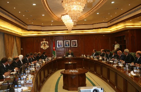 مجلس الوزراء يقر عددا من القوانين 