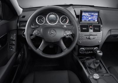 مرسيدس تطلق C-CLASS الجديدة 