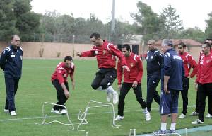 المنتخب الوطني لكرة القدم يتدرب فـي طهران ..  اليوم 