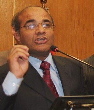  تصريح من نقيب الصحفيين حول توقيف المحتسب 