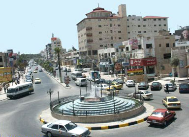 اربد: اشتعال غرفة عدادات الكهرباء في اليرموك مول