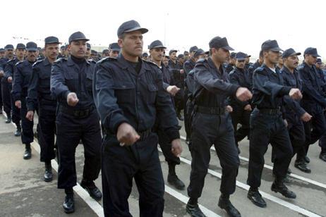  ليبيون يحدثون فوضى في مركز تدريب الموقر