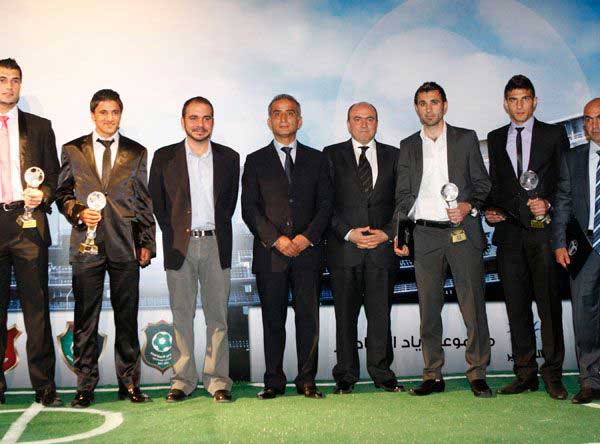 الدردور افضل لاعب وهايل هداف الدوري  ..  صور