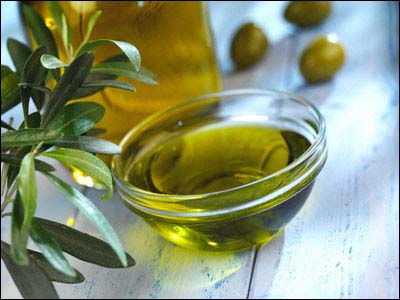  الأطعمة المقلية بزيت الزيتون غير ضارة بصحة القلب