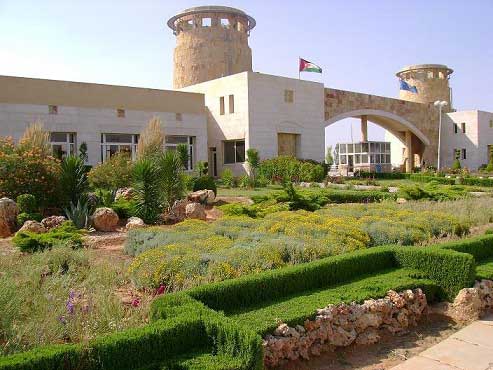 اعتصام في الرمثا ضد اقامة المفاعل النووي في جامعة التكنولوجيا