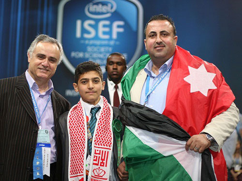 طالب اردني يفوز بالجائزة الثالثة بمعرض انتل