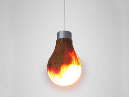 ياباني يبتكر مصباحاً من الخشب صديقاً للبيئة 