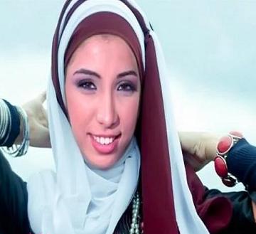  دنيا بطمة ترتدي الحجاب 