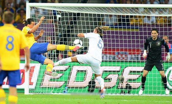  فرنسا تخسر وتتأهل لدور الثمانية باليورو 
