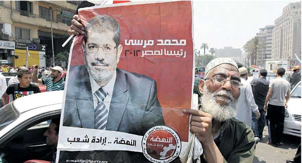  عمان : احتفالات ومشاجرات بين انصار مرسي وشفيق