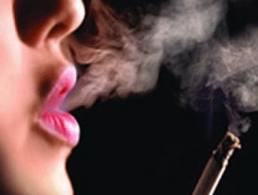 الأردنيات يتفوقن على رجالهن في التدخين