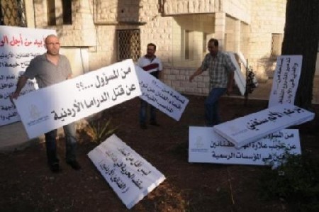 فنانون يعارضون اعتصام نقابتهم 