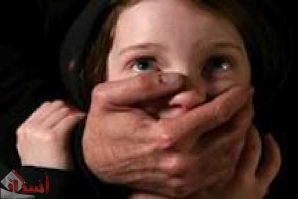 الزرقاء : أم تخنق طفلتها 