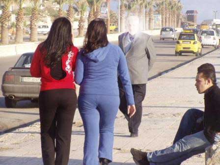 من المسؤول عن معاكسة الفتيات  ..  ثيابهن ام تهور الشبان ؟