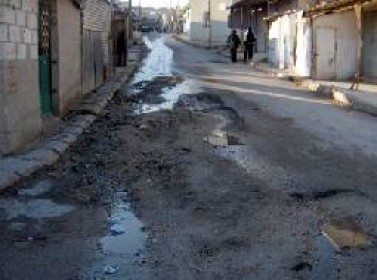 اربد: فيضانات بشبكة الصرف الصحي والسلطة لا تستجيب!