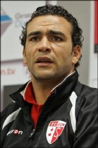 الاهلي يوقف الحضري 21 يوما ويغرمه 50 الف دولار