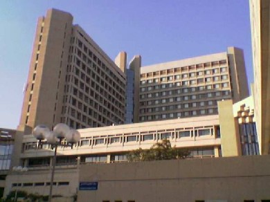 مطالبة بحل جذري لازمة مستشفى الملك المؤسس المالية