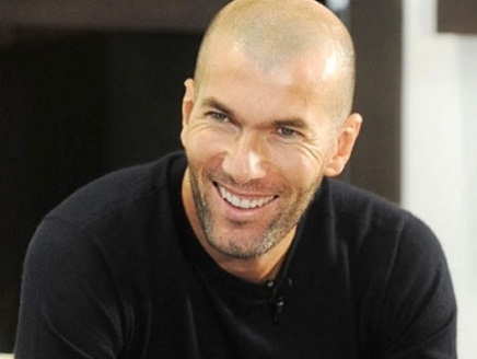 زيدان يبدأ عمله بتدريب صغار ريال مدريد