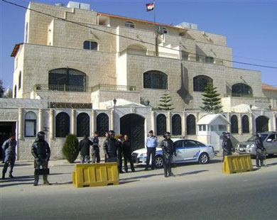 تفاصيل لقاء سليمان مع اردنيين مؤيدين للاسد - بيان