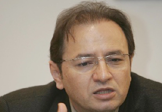رفض رفع الحجز عن أموال المعاني أو السماح له بالسفر 