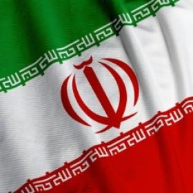 معارض أردني يحج الى سفارة طهران !
