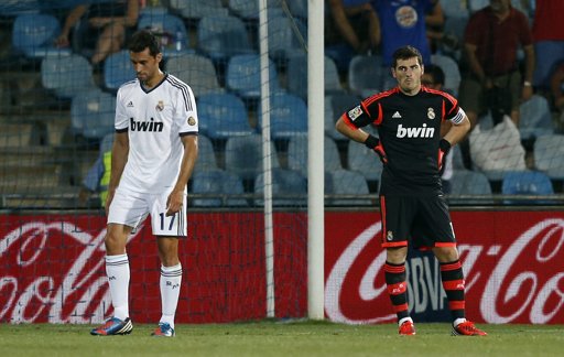 غرفة ملابس ريال مدريد تعاني من حزبيّ كاسياس وهيغواين