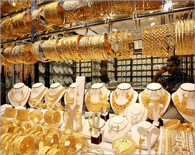 الذهب يُسجِّل أعلى سعر خلال العام
