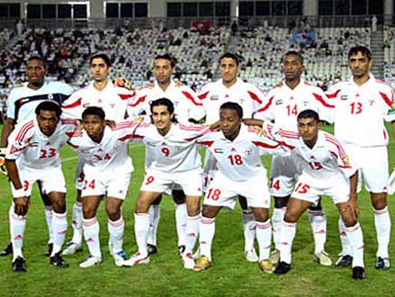 الاتحاد الآسيوي يصف منتخب الإمارات بقرود الصحراء