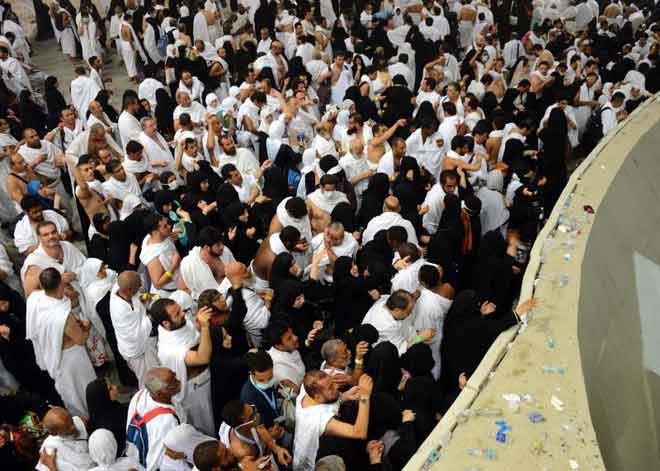 شاهد أين تذهب الجمرات عندما يرميها الحجاج
