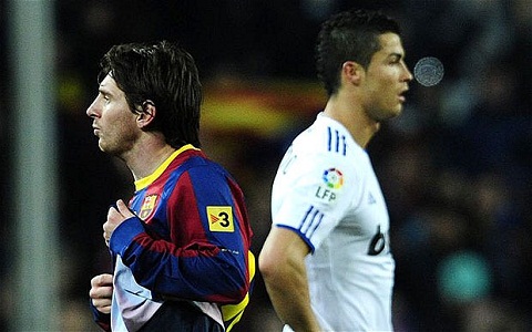 ديل بوسكي: الكرة الذهبية لن تخرج من ريال مدريد أو برشلونة 