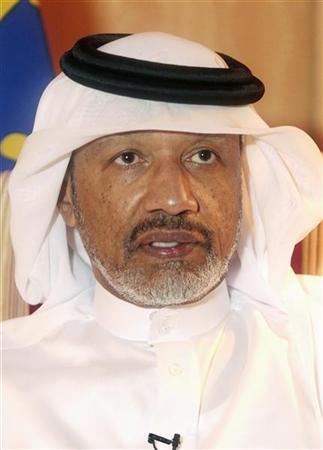 بن همام يستقيل والفيفا يوقفه مدى الحياة 