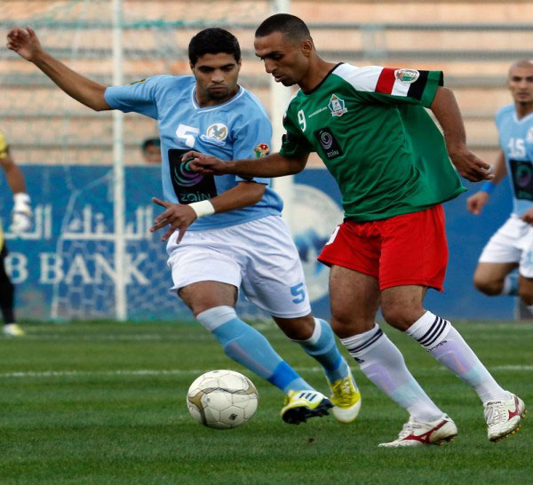 الاندية تفسخ عقود عدد من اللاعبين وتضم أخرين