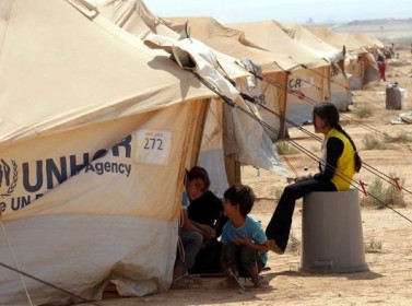 بناء مدرسة ثانية للطلبة السورين في مخيم الزعتري 