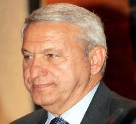 الكردي لم يسلم نفسه