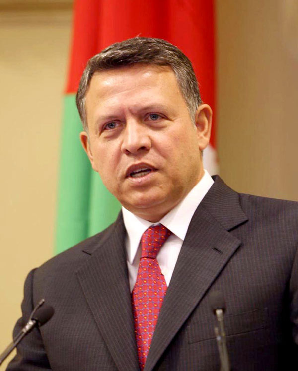 الملك يحذر من مستقبل مجهول للشرق الأوسط