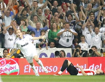 ريال مدريد على بعد ثلاث نقاط من اللفوز بالليجا