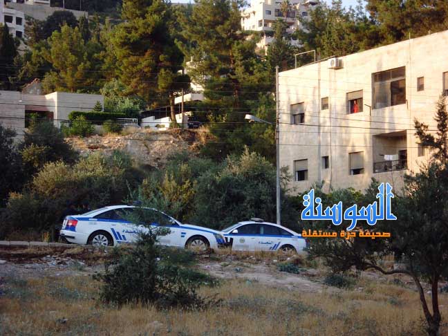 مداهمة شقة والقبض على ثلاثة مطلوبين